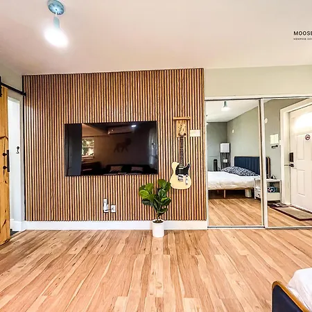 The Moose #7 - Instaworthy Studio With Amazing Views, Free Parking & Heated King Bed Memphis Exterior photo