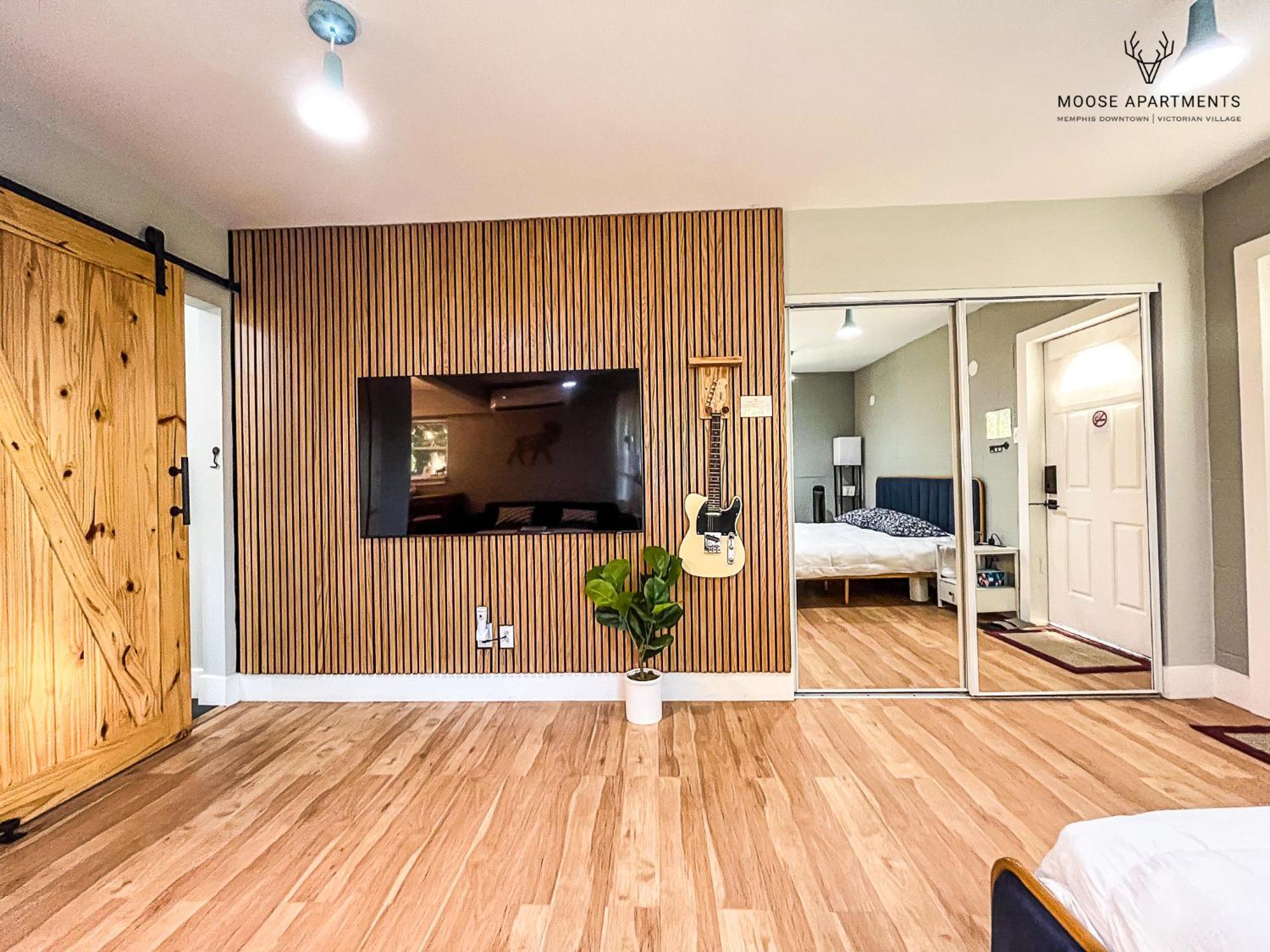 Apartment The Moose #7 - Instaworthy With Amazing Views, Free Parking & Heated King Bed Memphis