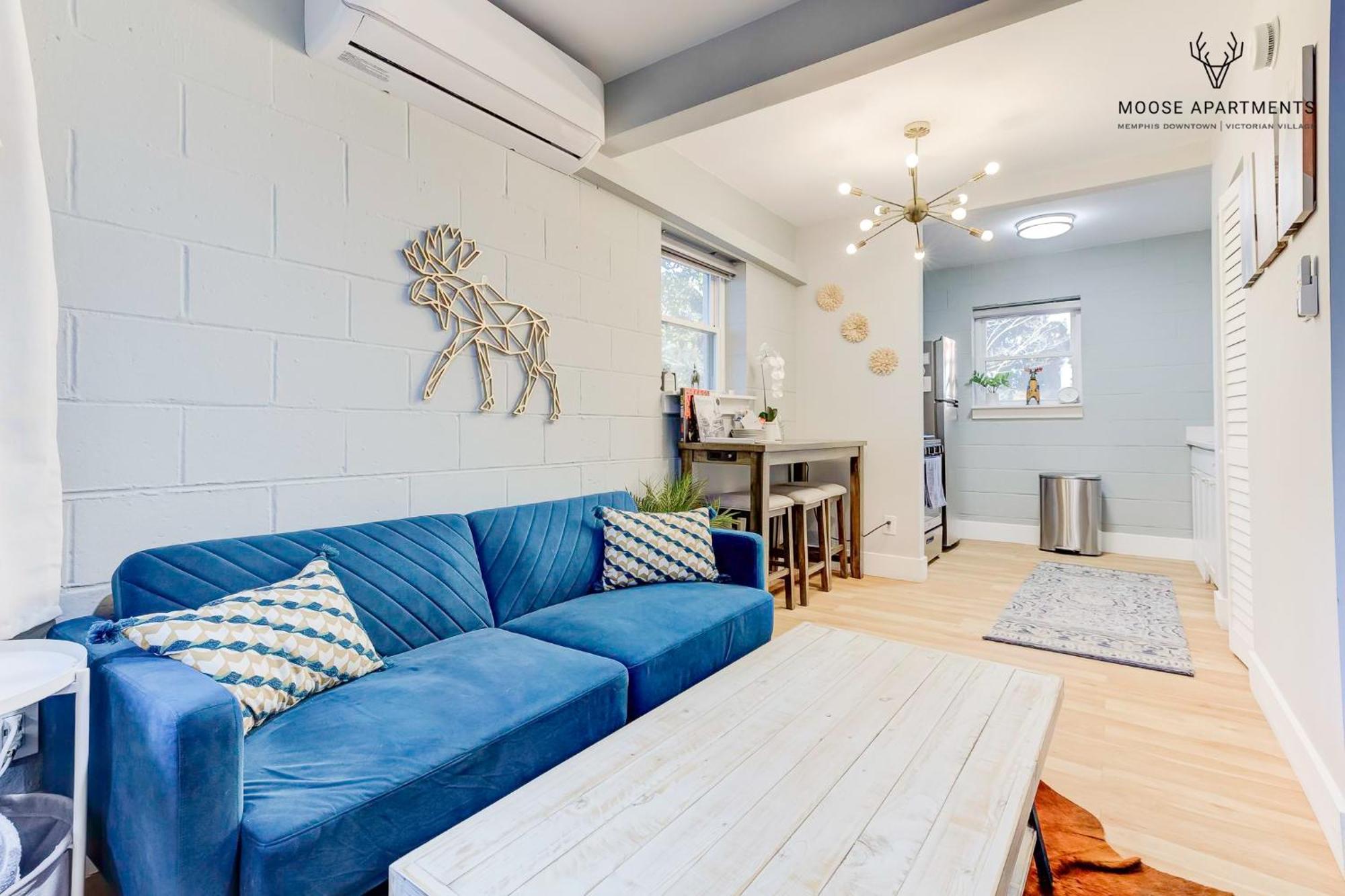 The Moose #7 - Instaworthy With Amazing Views, Free Parking & Heated King Bed Apartment