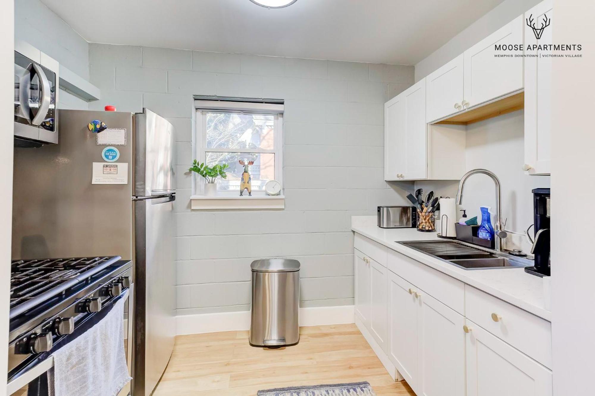 The Moose #7 - Instaworthy With Amazing Views, Free Parking & Heated King Bed Apartment